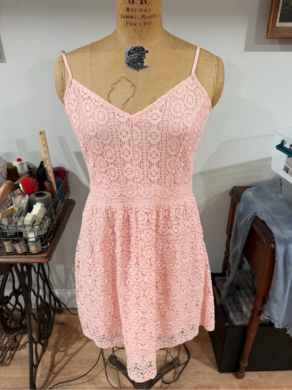 Abercrombie & Fitch Pink Lace V-Neck Spaghetti Strap Maxi Dress